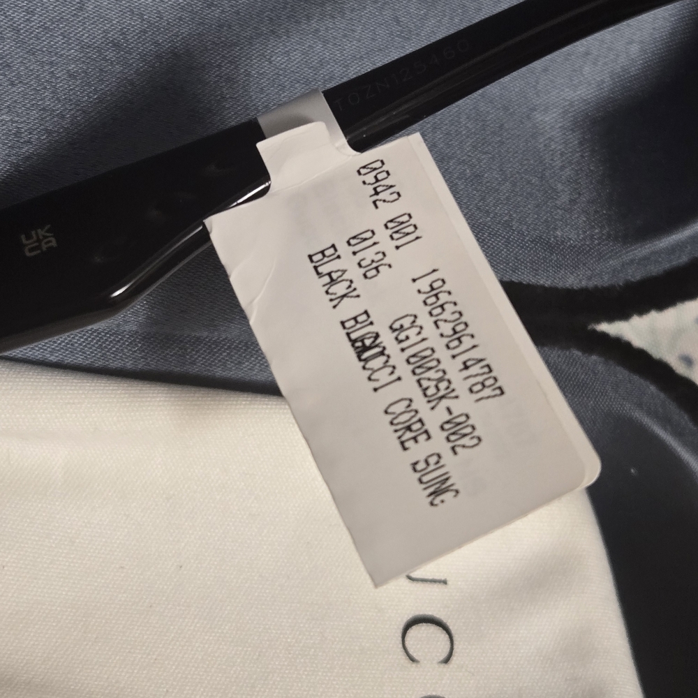 Gucci Sunglasses - Picture 13 of 13